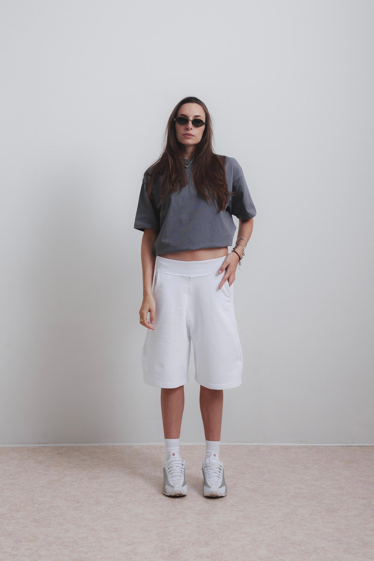 SMOKE GREY EVERYDAY TEE