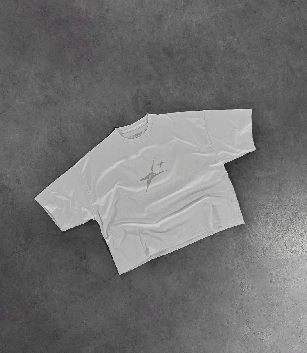WHITE "P" STAR TEE